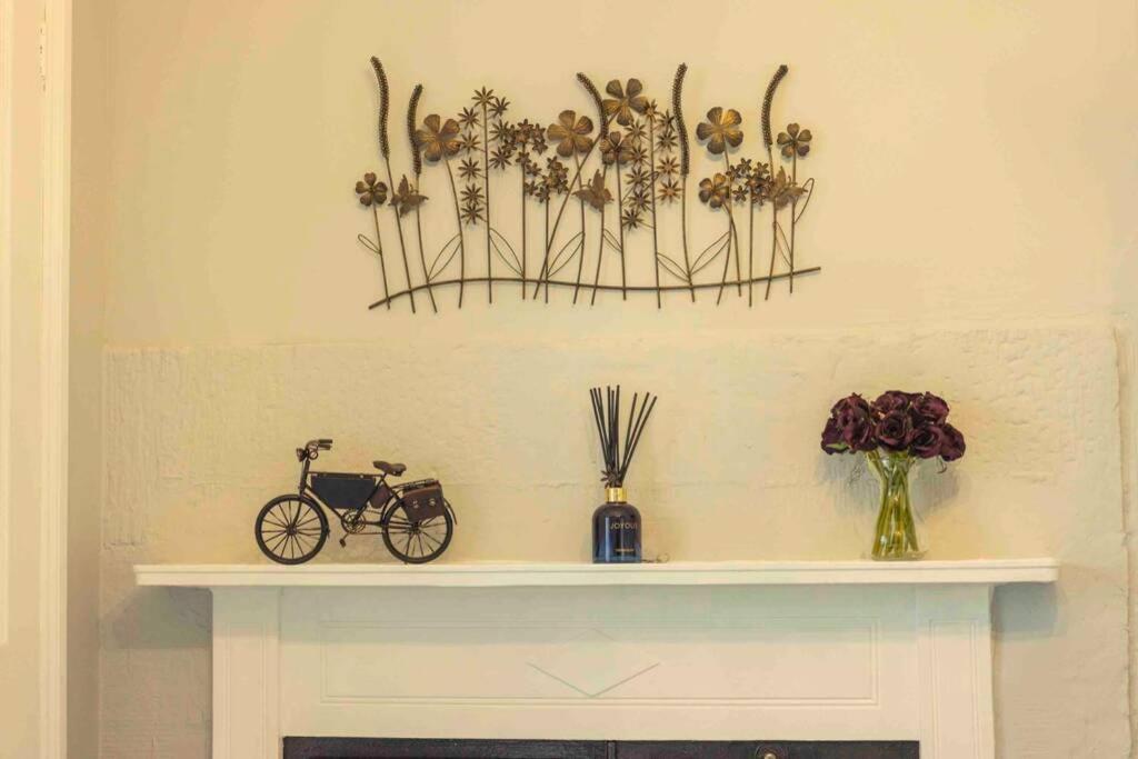 אינברנס Spacious City Centre Apartment Full Of Character מראה חיצוני תמונה